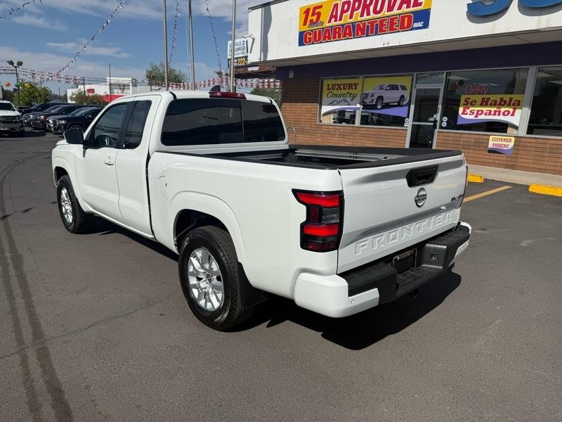 Nissan Frontier King Cab 4x4 SV 2024