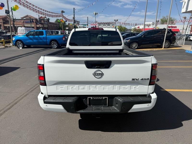 Nissan Frontier King Cab 4x4 SV 2024