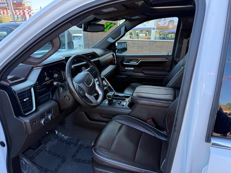 GMC Sierra 1500 4WD Crew Cab 147" Denali 2023