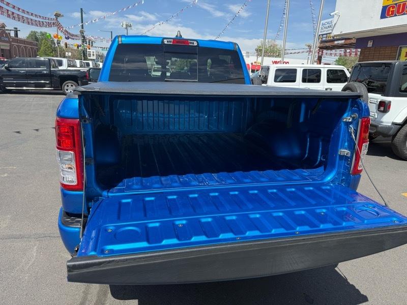 RAM 1500 Big Horn 4x4 Crew Cab 5'7" Box 2021