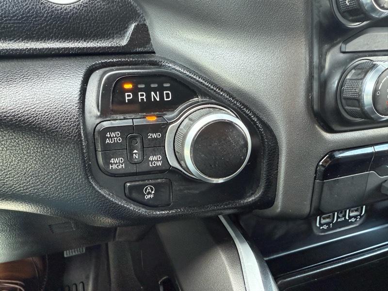 RAM 1500 Big Horn 4x4 Crew Cab 5'7" Box 2021