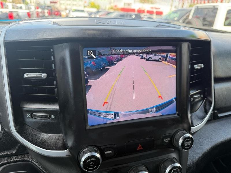 RAM 1500 Big Horn 4x4 Crew Cab 5'7" Box 2021