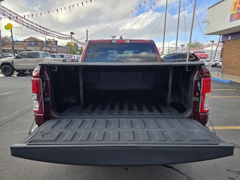 RAM 1500 Big Horn 4x4 Crew Cab 5'7" Box 2022