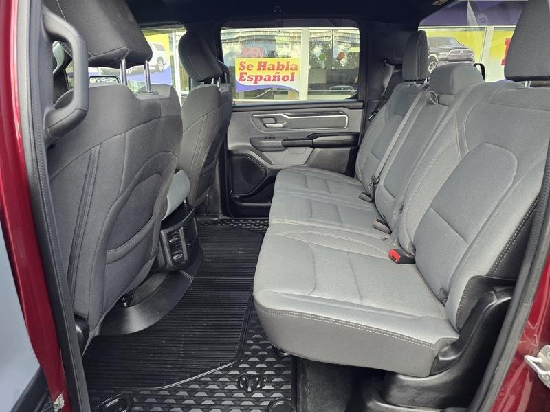 RAM 1500 Big Horn 4x4 Crew Cab 5'7" Box 2022