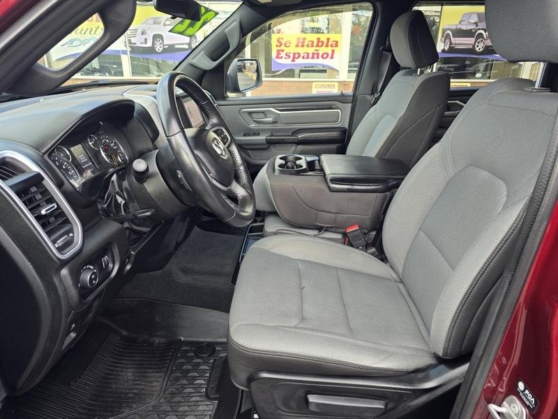 RAM 1500 Big Horn 4x4 Crew Cab 5'7" Box 2022