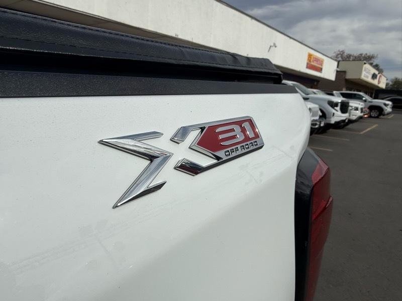 GMC Sierra 1500 4WD Crew Cab 147" Elevation w/3SB 2021