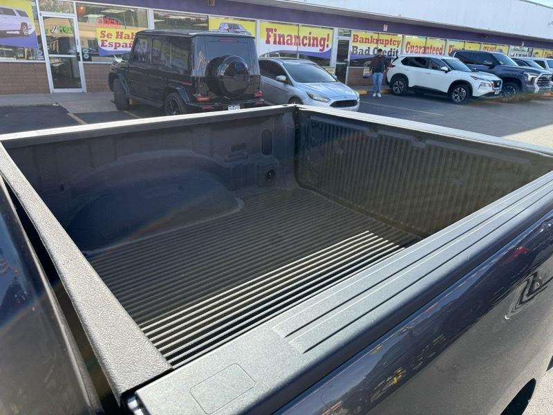 RAM 1500 Big Horn 4x4 Crew Cab 5'7" Box 2022