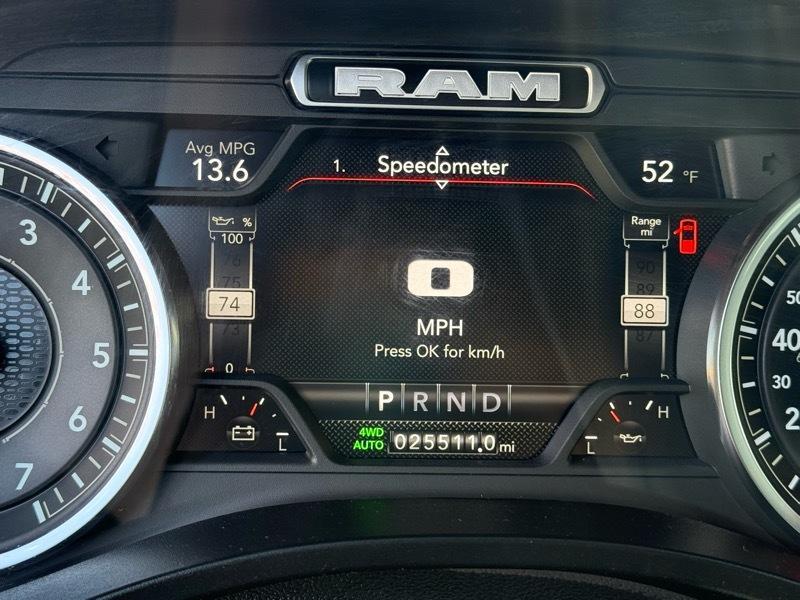 RAM 1500 Big Horn 4x4 Crew Cab 5'7" Box 2022