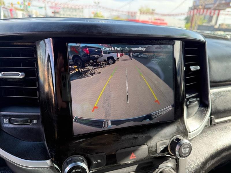 RAM 1500 Big Horn 4x4 Crew Cab 5'7" Box 2022