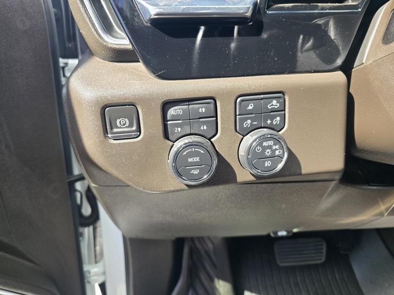 Chevrolet Silverado 1500 4WD Crew Cab 147" LTZ 2022