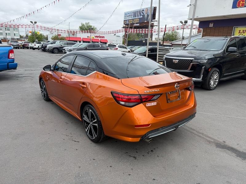 Nissan Sentra SR CVT 2022