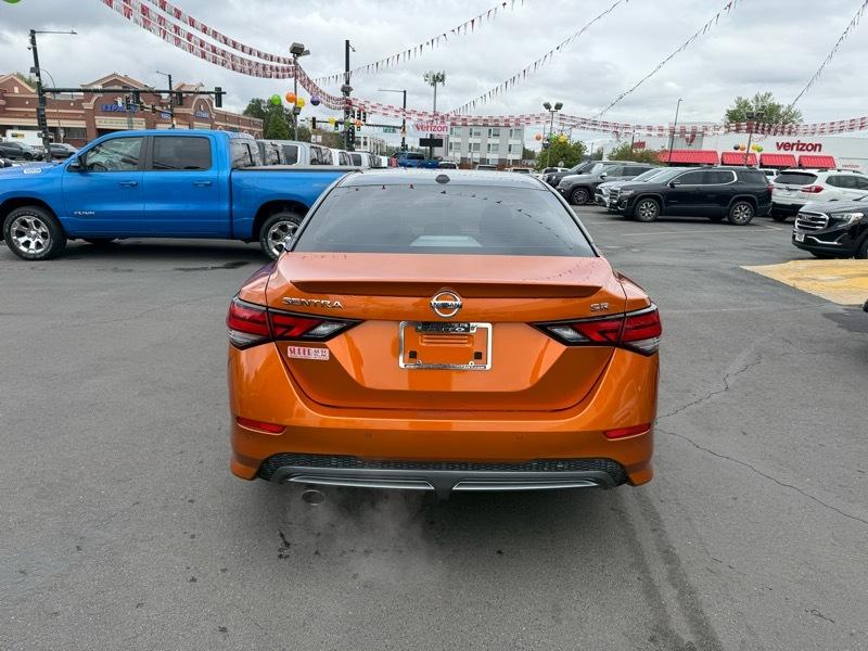 Nissan Sentra SR CVT 2022