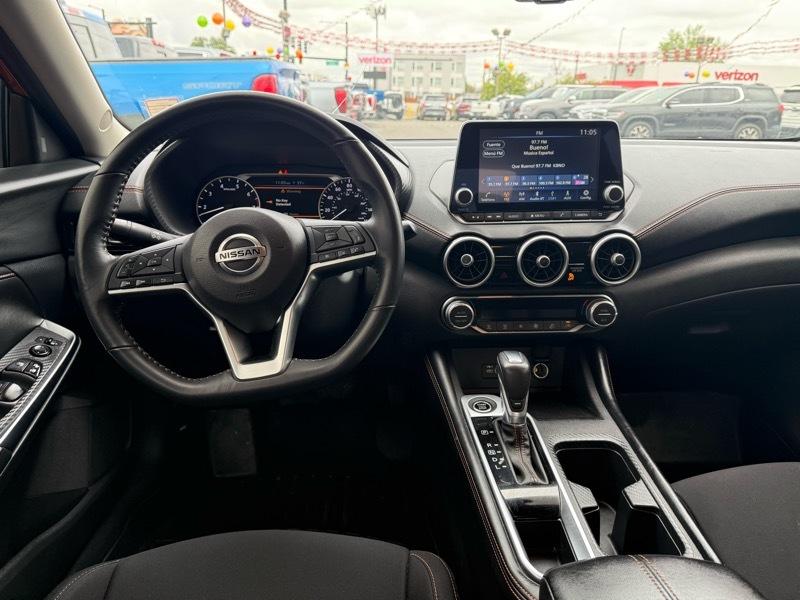 Nissan Sentra SR CVT 2022