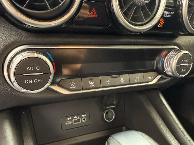 Nissan Sentra SR CVT 2022