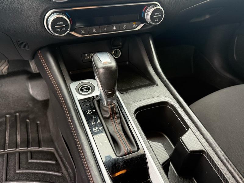 Nissan Sentra SR CVT 2022