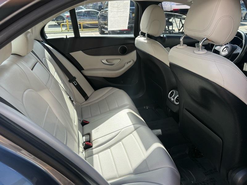 Mercedes-Benz C-Class C 300 4MATIC Sedan with Luxury Pkg 2017