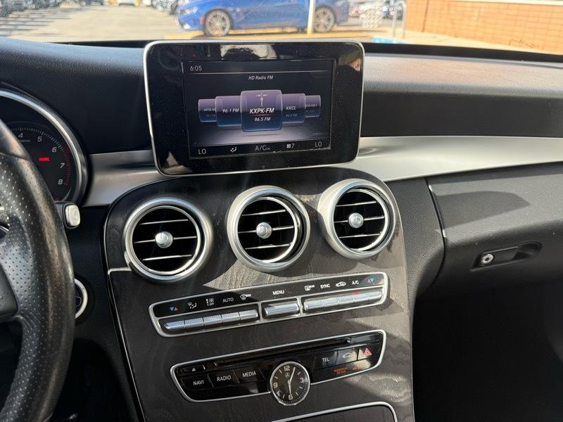 Mercedes-Benz C-Class C 300 4MATIC Sedan with Luxury Pkg 2017