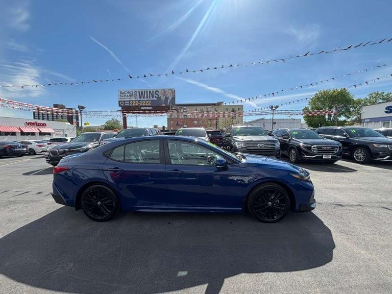 Toyota Camry LE AWD (Natl) 2025