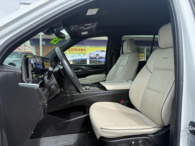Cadillac Escalade 4WD 4dr Sport 2023