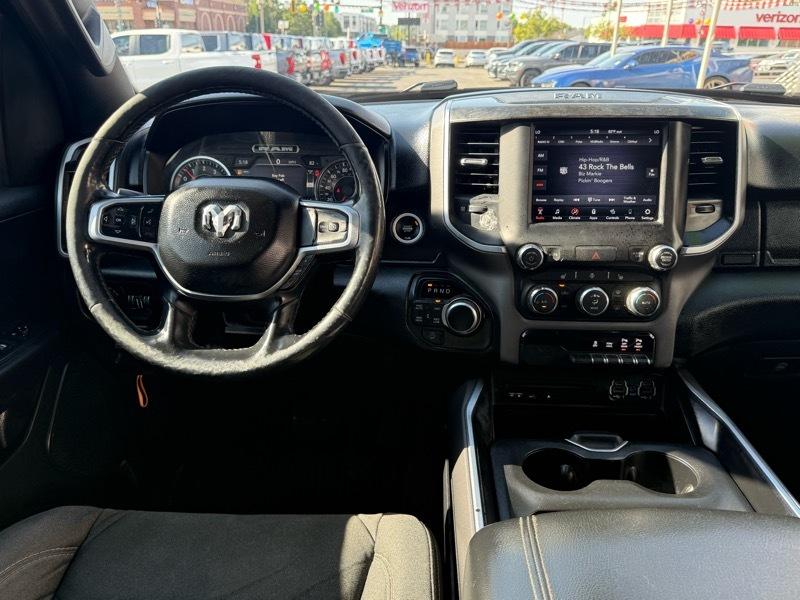 RAM 1500 Big Horn/Lone Star 4x4 Crew Cab 5'7" Box 2019