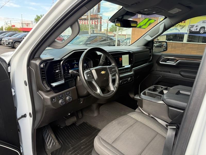 Chevrolet Silverado 1500 4WD Crew Cab 147" LT w/2FL 2024