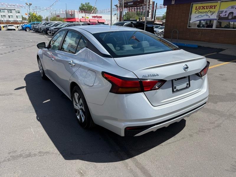Nissan Altima 2.5 S Sedan 2022