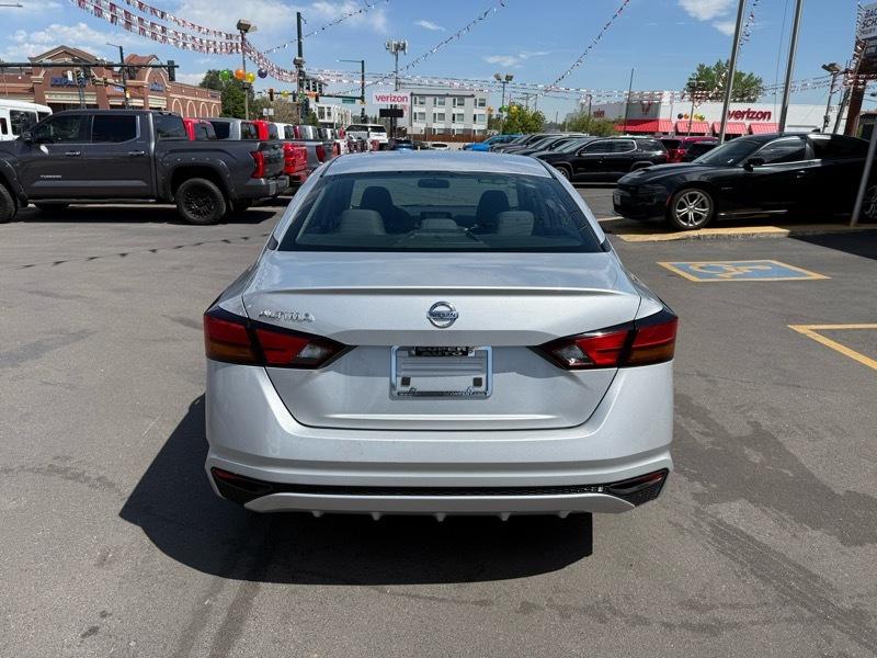 Nissan Altima 2.5 S Sedan 2022