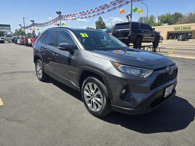 Toyota RAV4 XLE Premium AWD (Natl) 2021