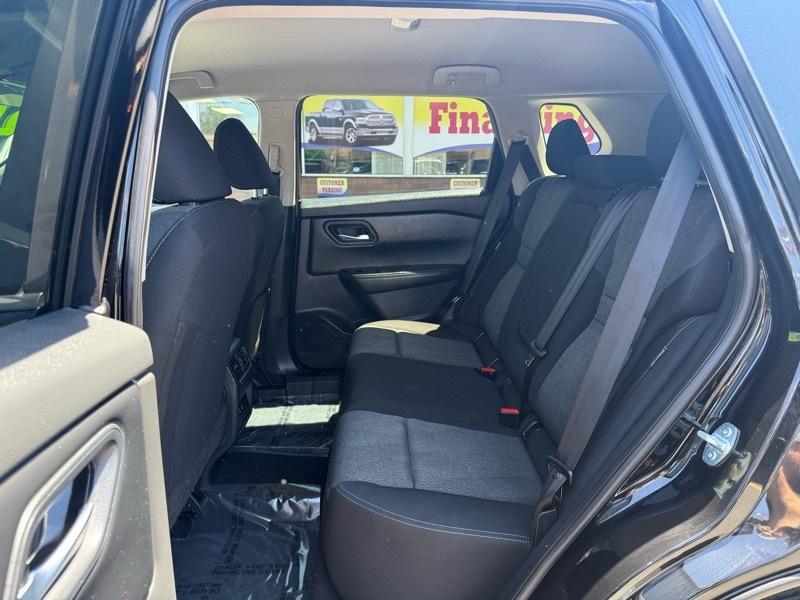 Nissan Rogue AWD SV 2024