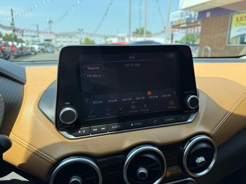 Nissan Sentra SV CVT 2021