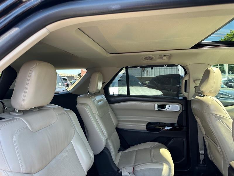 Ford Explorer Platinum 4WD 2021