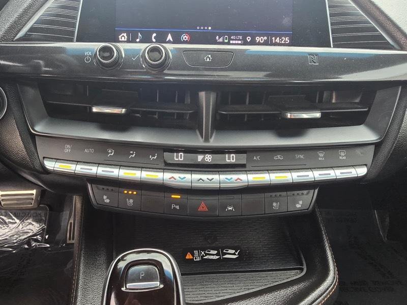 Cadillac CT4 4dr Sdn V-Series 2021