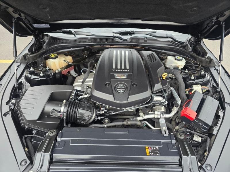 Cadillac CT4 4dr Sdn V-Series 2021