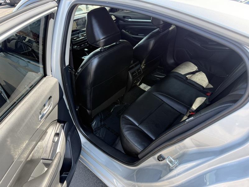 Nissan Altima 2.5 SL Sedan 2023