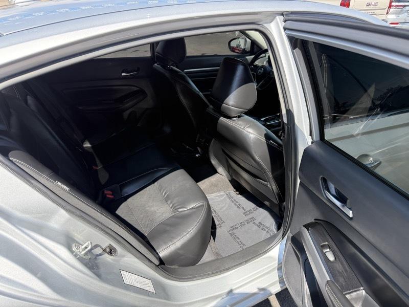 Nissan Altima 2.5 SL Sedan 2023