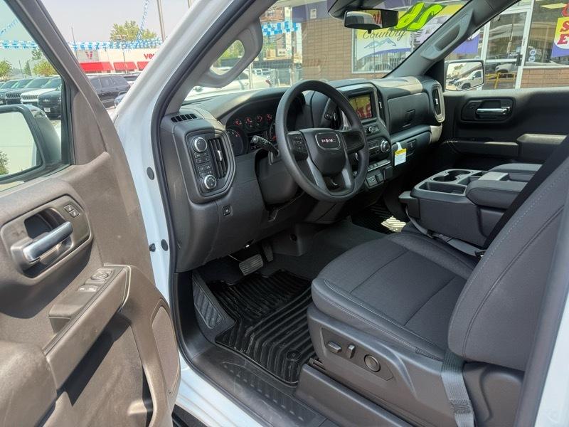 GMC Sierra 1500 4WD Reg Cab 126" Pro 2026