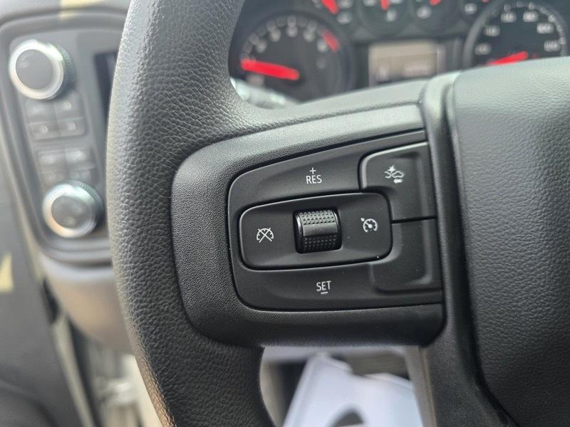 GMC Sierra 1500 4WD Reg Cab 126" Pro 2026