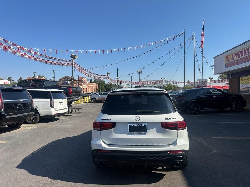 Mercedes-Benz GLB AMG GLB 35 4MATIC SUV 2023