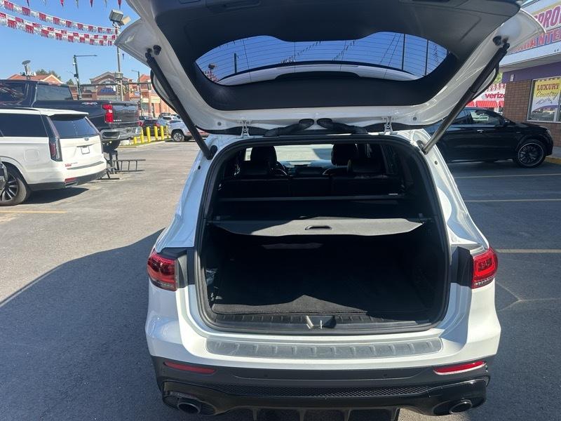 Mercedes-Benz GLB AMG GLB 35 4MATIC SUV 2023
