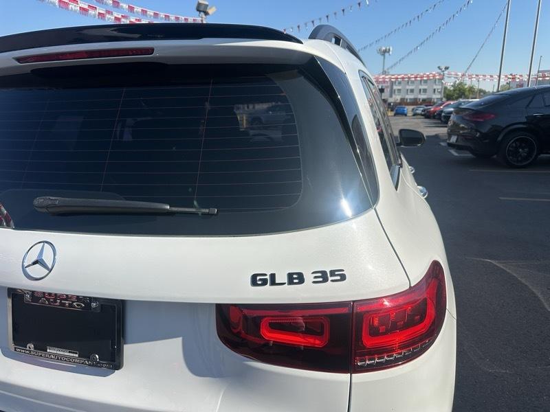 Mercedes-Benz GLB AMG GLB 35 4MATIC SUV 2023