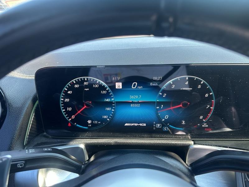 Mercedes-Benz GLB AMG GLB 35 4MATIC SUV 2023
