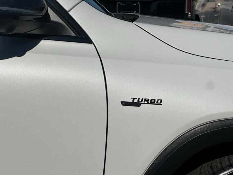 Mercedes-Benz GLB AMG GLB 35 4MATIC SUV 2023