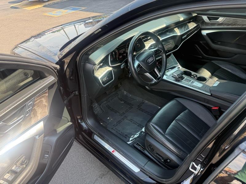 Audi A6 Sedan Premium Plus 55 TFSI quattro 2024