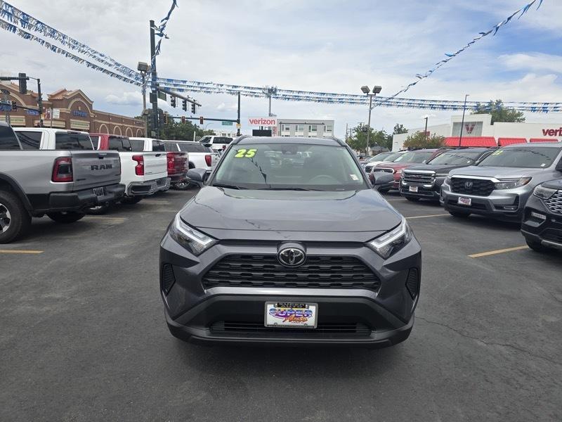 Toyota RAV4 Hybrid XLE AWD (Natl) 2025