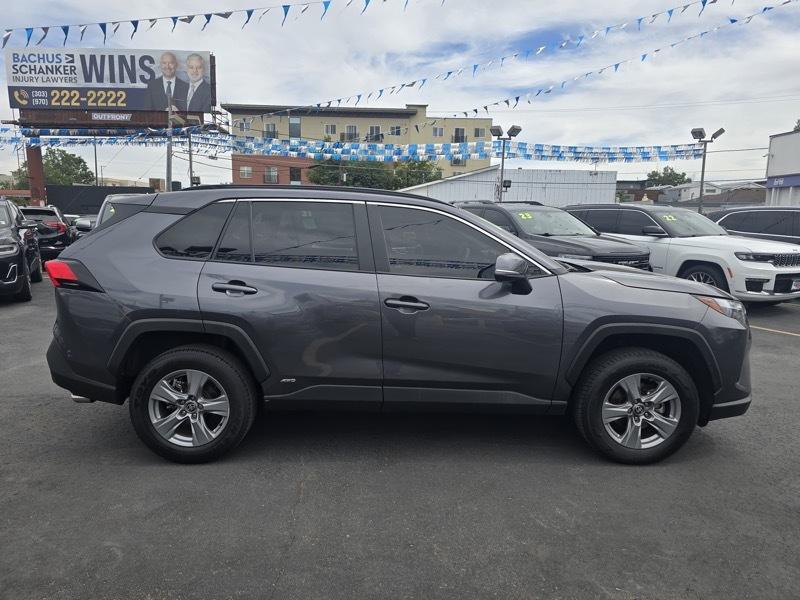 Toyota RAV4 Hybrid XLE AWD (Natl) 2025