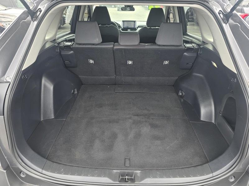 Toyota RAV4 Hybrid XLE AWD (Natl) 2025