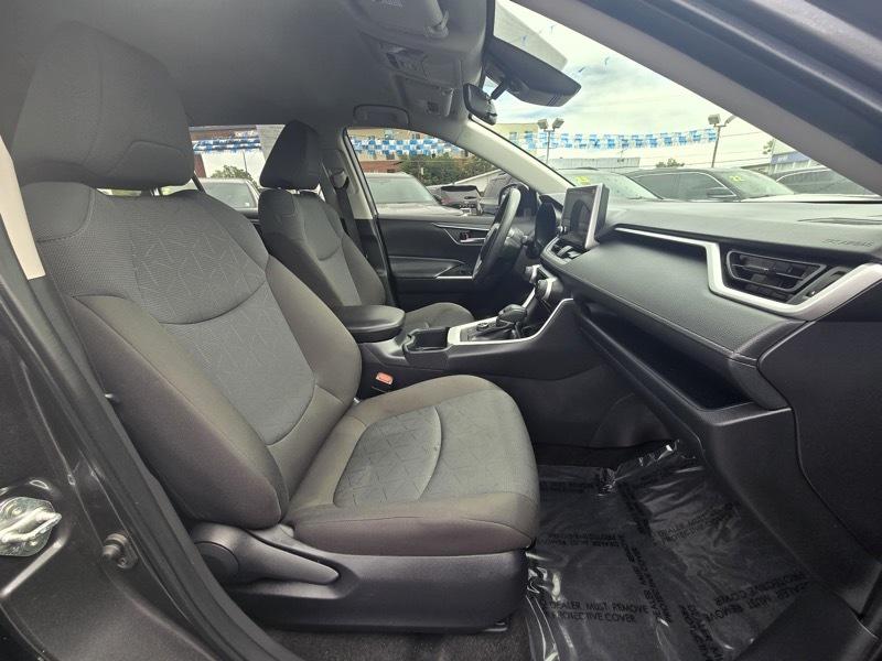 Toyota RAV4 Hybrid XLE AWD (Natl) 2025