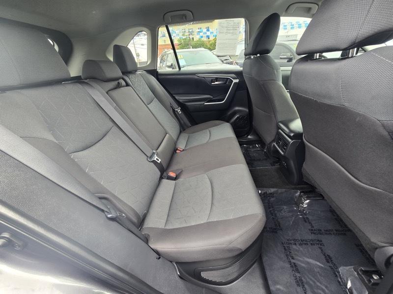 Toyota RAV4 Hybrid XLE AWD (Natl) 2025