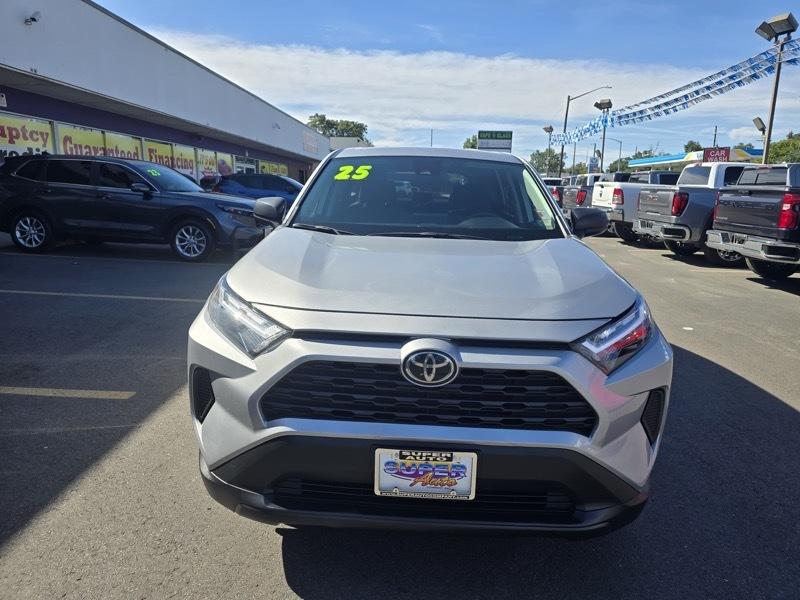 Toyota RAV4 LE AWD (Natl) 2025