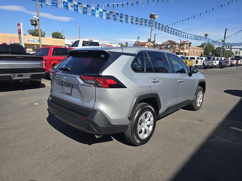 Toyota RAV4 LE AWD (Natl) 2025
